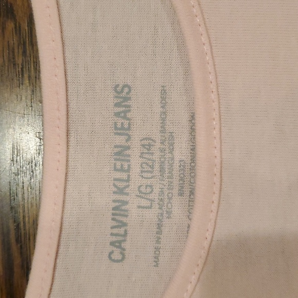 Girls Calvin Klein pink sequin print shirt size L(12/14) - Picture 3 of 4